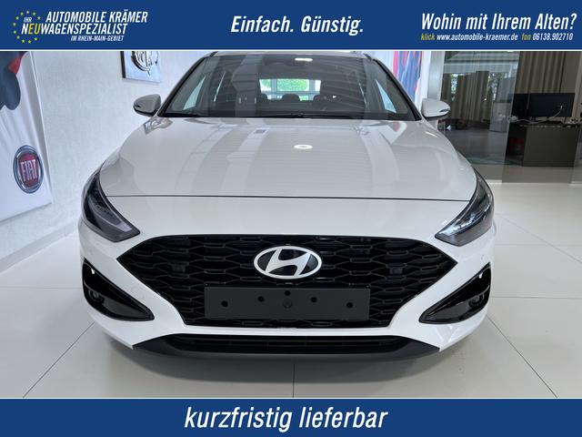 Hyundai i30 - GO 1.0 T-GDI 73 kW (100 PS) Toter-Winkel-Assistent, 2-Zonen-Klimaautomatik, PDC vorne und hinten, R&uuml;ckfahrkamera, LED-Scheinwerfer, Sitzheizung, Lenkradheizung, Navigationssystem, Radio mit DAB, Apple CarPlay, Android Auto, 16 Zoll Leichtmetallfelgen