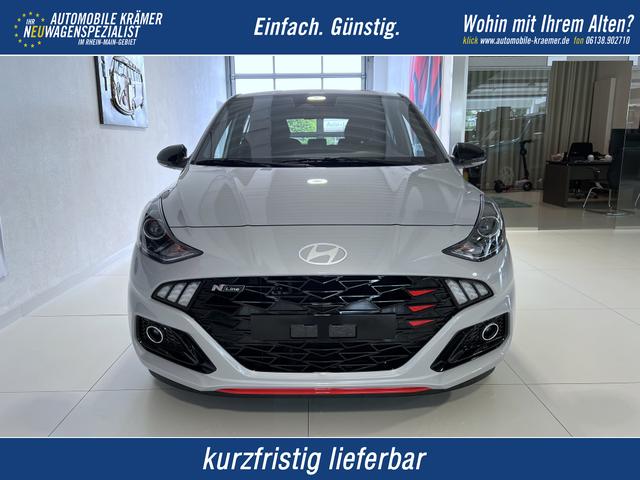 Hyundai i10 - N Line 1.0 T-GDI 66 kW (90 PS) Line-Interieur-Paket, Lenkradheizung, Sitzheizung, Klimaautomatik, Radio, DAB, Apple CarPlay, Android Auto, Navigationssystem, R&uuml;ckfahrkamera, Verkehrszeichenerkennung, Tempomat, 16 Zoll Leichtmetallfelgen, uvm.