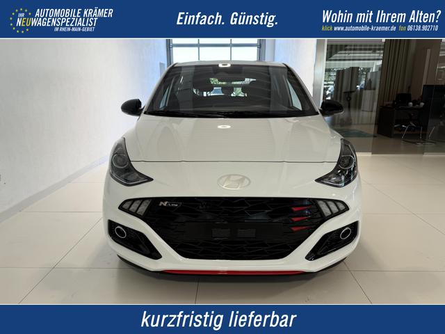 Hyundai i10 - N Line 1.0 T-GDI 66 kW (90 PS) Line-Interieur-Paket, Lenkradheizung, Sitzheizung, Klimaautomatik, Radio, DAB, Apple CarPlay, Android Auto, Navigationssystem, R&uuml;ckfahrkamera, Verkehrszeichenerkennung, Tempomat, 16 Zoll Leichtmetallfelgen, uvm.