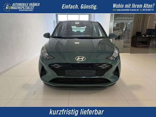 Hyundai i10 - GO 1.0 MT 46 kW (63 PS) Klimaanlage, Sitzheizung, Lenkradheizung, Navigationssystem, Radio, DAB, Bluetooth, Android Auto, Apple CarPlay, Rückfahrkamera, Einparkhilfe hinten, Fernlichtassistent, Lichtsensor, uvm.
