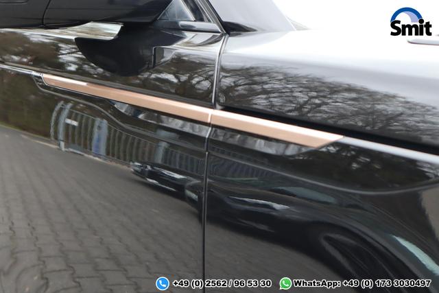 Land Rover Range Rover Velar P400e R-Dynamic SE 