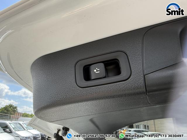 Mercedes-Benz GLB 200 d AMG Line ) 