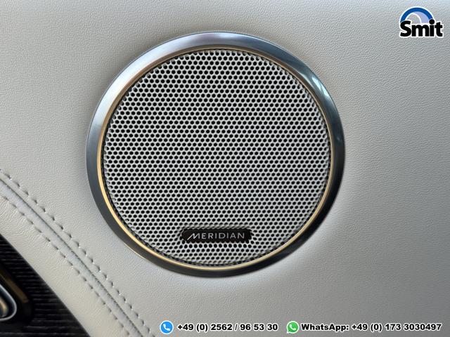 Land Rover Range Rover P400e LWB Hybrid Autobiography 