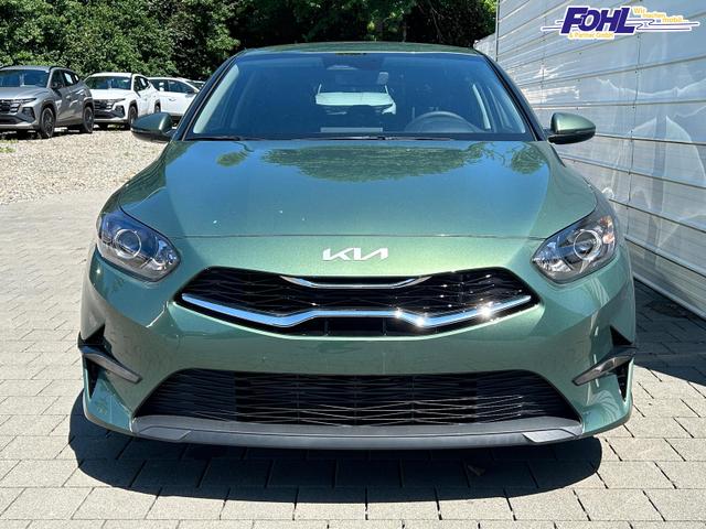 Kia Ceed Gold 1.5 T-GDi, DCT Android Auto*Navi*WinterPak*Klimaauto*16"*Kamera*PrivacyGlas* 