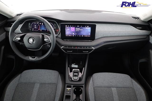 Skoda Octavia Combi 1.5 TSI mHEV 110 kW Selection DSG Facelift, Teilleder, 18-Zoll, Matrix 