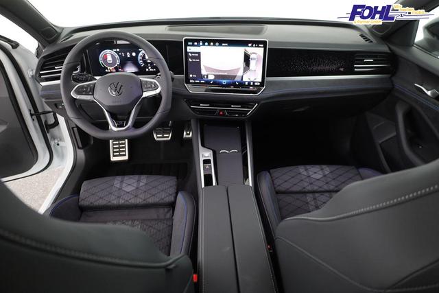 Volkswagen Passat Variant 1.5 TSI eHybrid 200 kW R-Line Black, Pano, AHK, AreaView, 19-Zoll 
