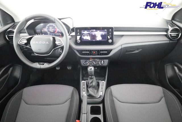 Skoda Fabia Selection 1.0 TSI Selection, AHK, Tempomat, Ladeboden, Park, Winterpaket, SmartLink, 4-J Garantie 