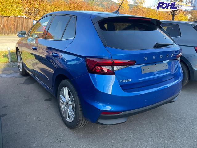 Skoda Fabia Selection 1.0 TSI DSG 130 Jahre, LED, Kamera, ACC, Side, Ladeboden, Winter 