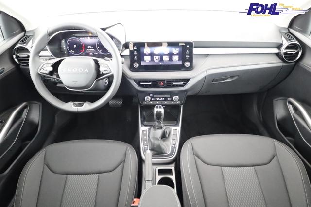 Skoda Fabia Selection 1.0 TSI DSG 130 Jahre, LED, Kamera, ACC, Side, Ladeboden, Winter 