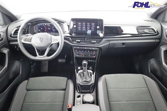 Volkswagen T-Roc Style 1.5 TSI DSG Black Style, AHK, IQ.Light, 19-Zoll, easyOpen, Navi 