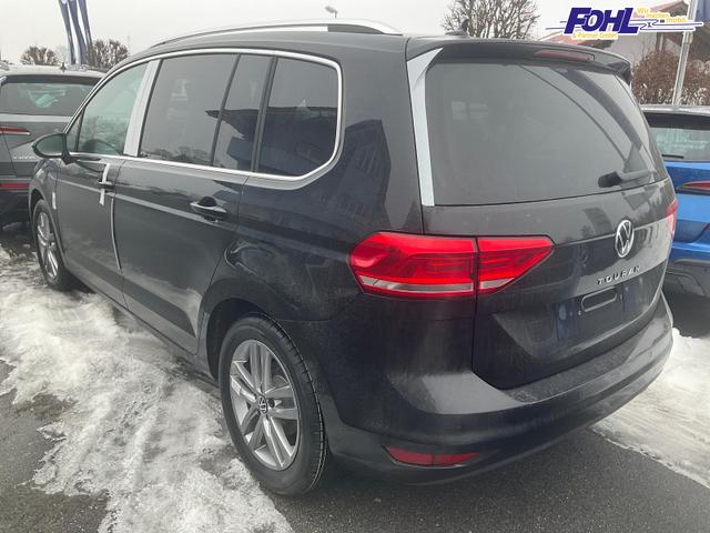 Volkswagen Touran Comfortline BMT/Start-Stopp 1.5 TSI DSG Comfortline, 7-Sitzer, AHK, Navi, Kamera, Side, Winter, 3 J.-Garantie 