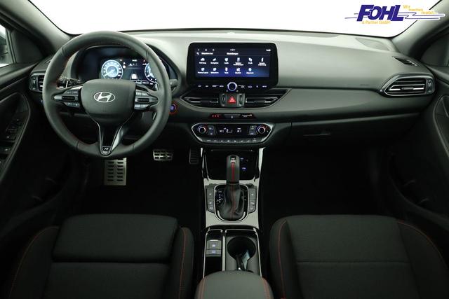 Hyundai i30 N Line 1.5 T-GDI DCT Fastback N-LINE, Navi, 18-Zoll, Kamera, LED, Winter 