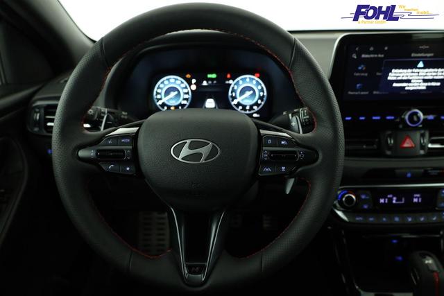 Hyundai i30 N Line 1.5 T-GDI DCT Fastback N-LINE, Navi, 18-Zoll, Kamera, LED, Winter 