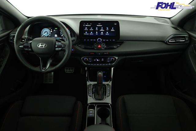 Hyundai i30 N Line 1.5 T-GDI DCT Fastback N-LINE, Navi, 18-Zoll, Kamera, LED, Winter 