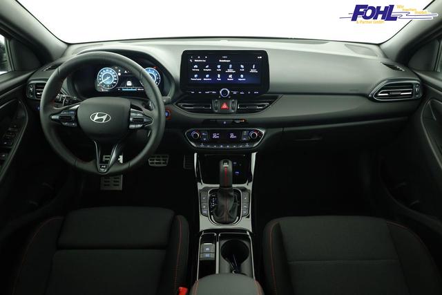 Hyundai i30 N Line 1.5 T-GDI DCT Fastback N-LINE, Navi, 18-Zoll, Kamera, LED, Winter 