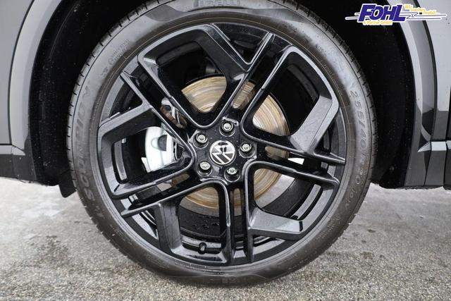 Volkswagen Tiguan 1.5 TSI eHybrid 200 kW R-Line Black, Pano, IQ.Light, 20-Zoll, AHK, AreaView 