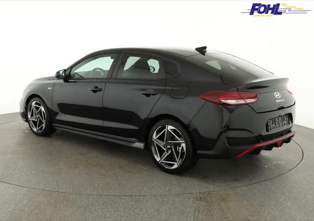 Hyundai i30 N Line 1.5 T-GDI DCT Fastback N-LINE, Navi, 18-Zoll, Kamera, LED, Winter 