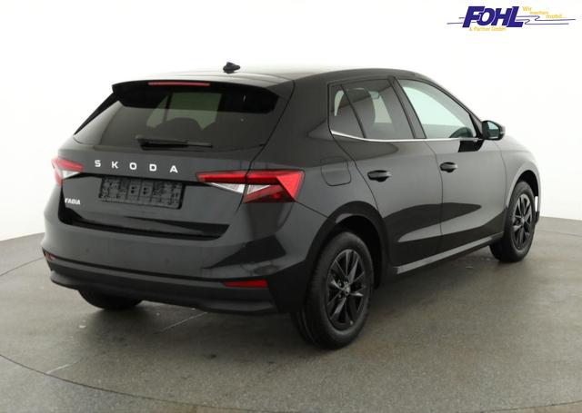 Skoda Fabia Selection 1.0 TSI DSG Selection, KESSY, Kamera, 15-Zoll schwarz, Winter, Ladeboden 