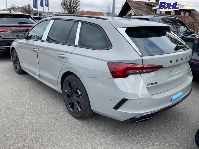 Skoda Octavia Combi 2.0 TSI 195 kW RS DSG, AHK, Navi, Matrix, Side, Winter, 5 J.-Garantie 