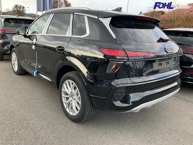 Audi Q3 TFSI quattro 150 kW quattro, AHK, Navi, AreaView, Side, Sound, Winter, 18-Zoll 