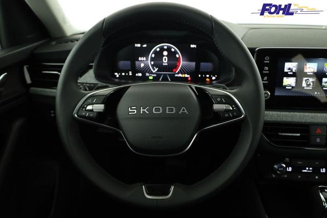 Skoda Kamiq Selection 1.5 TSI DSG Selection, AHK, LED, Kamera, Ladeboden, Winter 