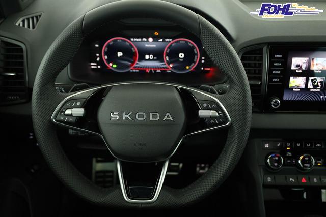 Skoda Karoq Sportline 4x4 2.0 TSI DSG Sportline, Pano, AHK, Navi, Matrix, Side, Winter, 5 J.-Garantie 