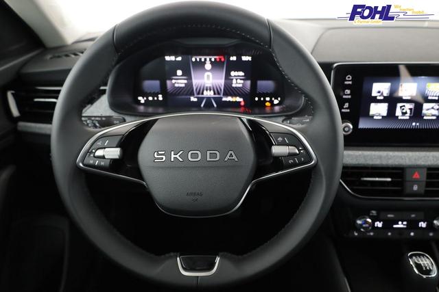 Skoda Kamiq Selection 1.5 TSI Selection, AHK, LED, Kamera, Ladeboden, Winter 