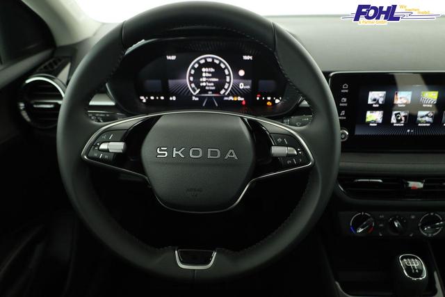 Skoda Fabia Selection 1.0 TSI Selection, AHK, Tempomat, Ladeboden, Park, Winterpaket, SmartLink, 4-J Garantie 