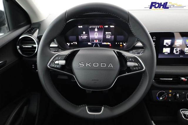 Skoda Fabia Selection 1.0 TSI Selection, AHK, Tempomat, Ladeboden, Park, Winterpaket, SmartLink, 4-J Garantie 