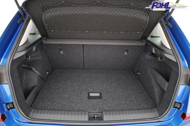 Skoda Kamiq Selection 1.5 TSI DSG Selection, LED, Kamera, Ladeboden, Winter, 16-Zoll 