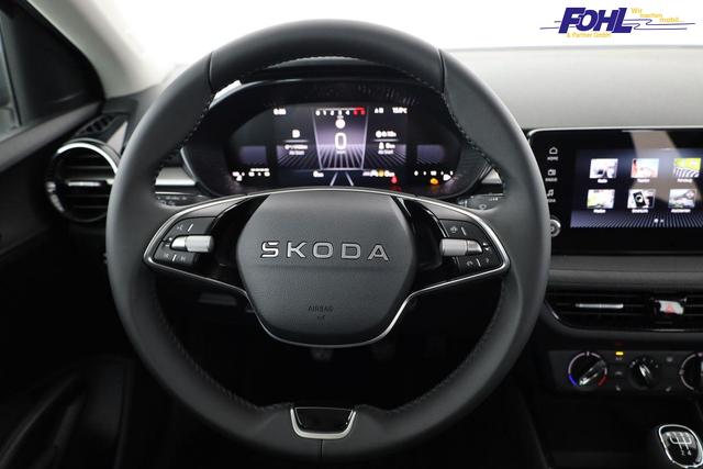 Skoda Fabia Selection 1.0 TSI Selection, AHK, Tempomat, Ladeboden, Park, Winterpaket, SmartLink, 4-J Garantie 