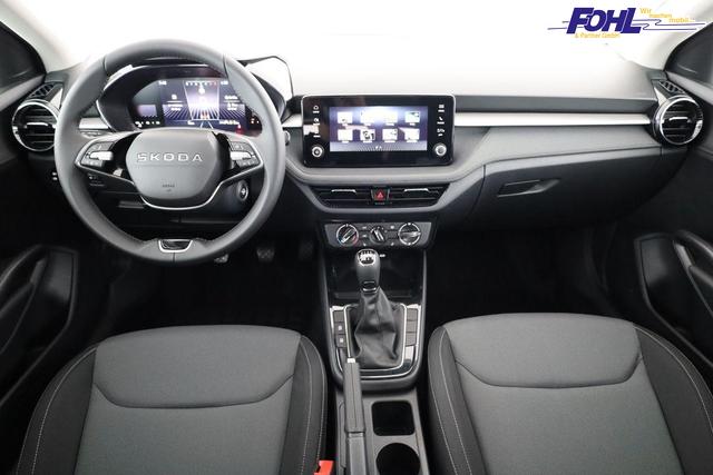 Skoda Fabia Selection 1.0 TSI Selection, AHK, Tempomat, Ladeboden, Park, Winterpaket, SmartLink, 4-J Garantie 
