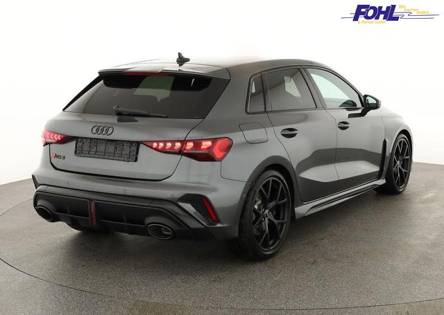 Audi RS3 Sportback 2.5 294 kW TFSI quattro quattro, SONOS, Navi, Kamera, Side, 5 J.-Garantie 