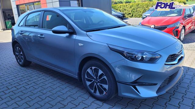 Kia Ceed Silver 1.5 Silver*Navi*Shzg*Lhzg*PDC*Cam*16Zoll* 