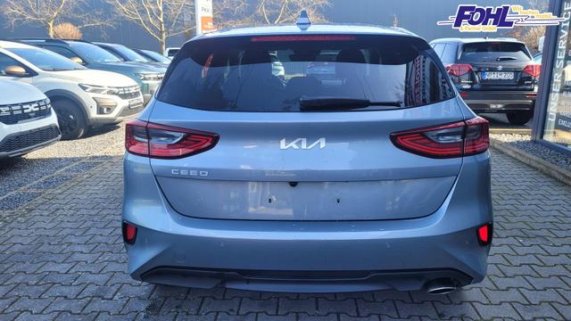 Kia Ceed Gold 1.5 AT*LED*Navi*Shzg*Lhzg*PDC*Cam*17Zoll* 