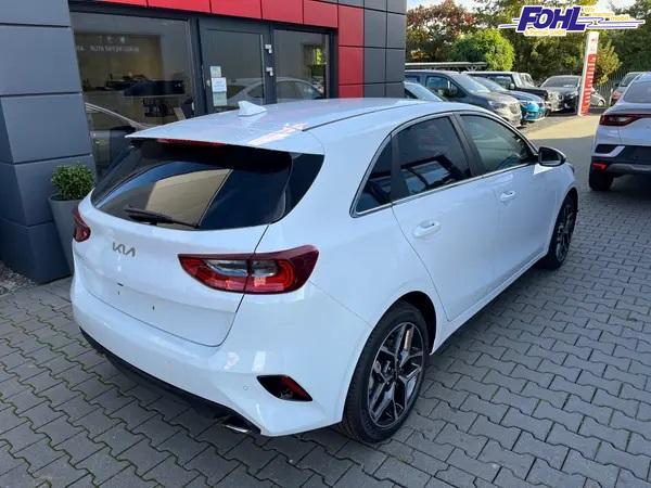 Kia Ceed Gold Gold*LED*Navi*Shzg*Lhzg*PDC*Cam*17Zoll* 
