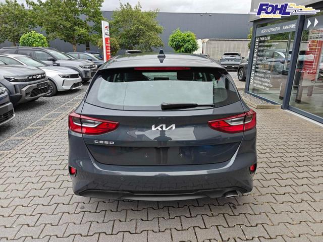 Kia Ceed Spin 1.5 T-GDI AT Kamera*Sitzheizung*APP*Navi 