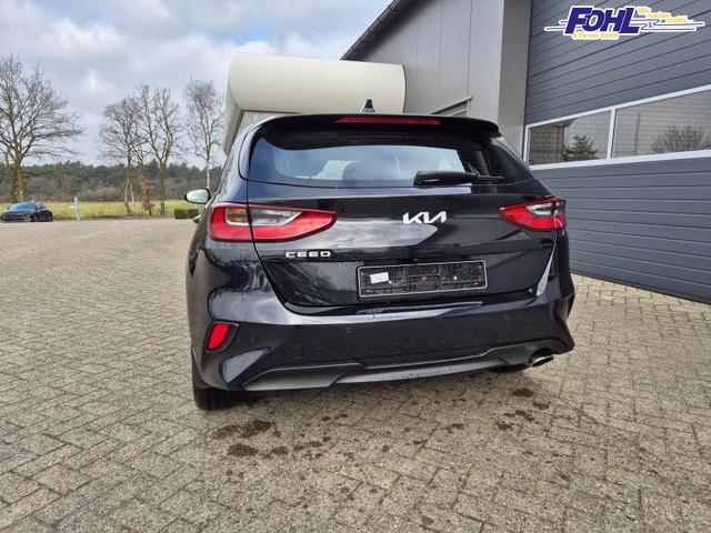 Kia Ceed Vision 1.5 T-GDi 140PS Automatik Klimaautomatik Alarmanlage Sitzheizung Lenkradheizung Navi PDC Rückf.Kamera Bluetooth Touchscreen Apple CarPlay Android Auto Tempomat 