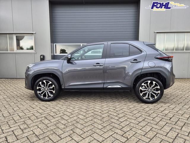 Toyota Yaris Cross 1.5VVT-iE 130PS Automatik Teamplayer Klimaautomatik Sitzheizung Lenkradheizung PDC v+h Rückf.Kamera 17-LM abged.Scheiben 2xKeyless DAB+ Bluetooth Touchscreen Apple CarPlay Android Auto 