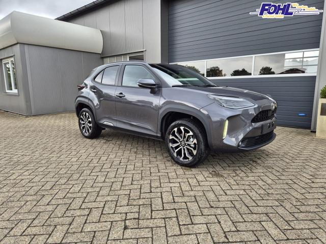 Toyota Yaris Cross 1.5VVT-iE 130PS Automatik Teamplayer Klimaautomatik Sitzheizung Lenkradheizung PDC v+h Rückf.Kamera 17-LM abged.Scheiben 2xKeyless DAB+ Bluetooth Touchscreen Apple CarPlay Android Auto 