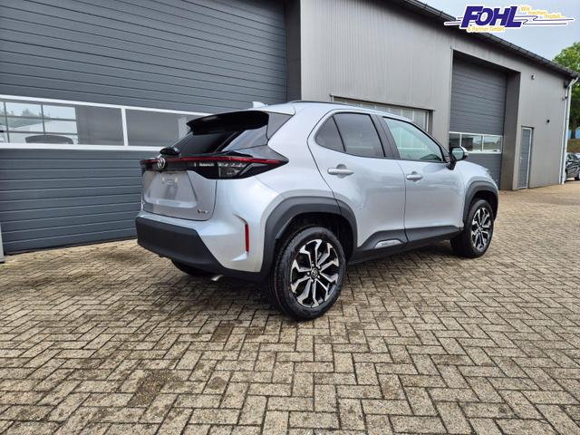 Toyota Yaris Cross 1.5VVT-iE 130PS Automatik Teamplayer Klimaautomatik Sitzheizung Lenkradheizung PDC v+h Rückf.Kamera 17-LM abged.Scheiben 2xKeyless DAB+ Bluetooth Touchscreen Apple CarPlay Android Auto 