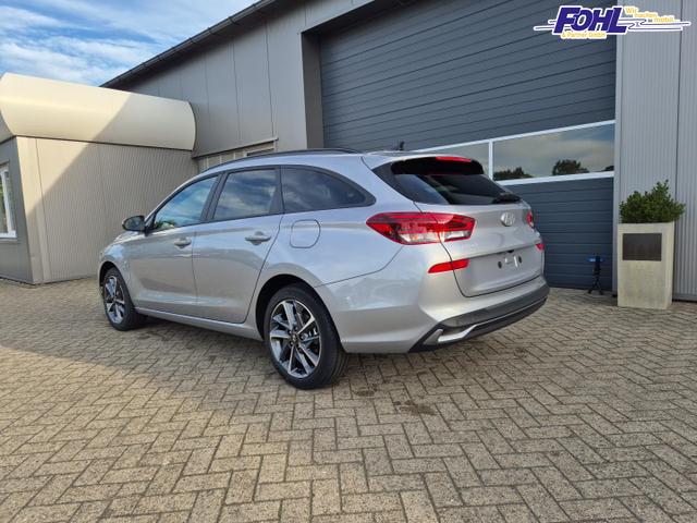 Hyundai i30 Kombi 1.5 T-GDI 95PS Sitzheizung Lenkradheizung Klimaautomatik Tempomat Navi Apple CarPlay + Android Auto PDC v+h Rückf.Kamera 17-LM 