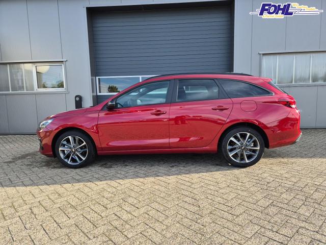 Hyundai i30 Kombi 1.5 T-GDI 95PS Sitzheizung Lenkradheizung Klimaautomatik Tempomat Navi Apple CarPlay + Android Auto PDC v+h Rückf.Kamera 17-LM 