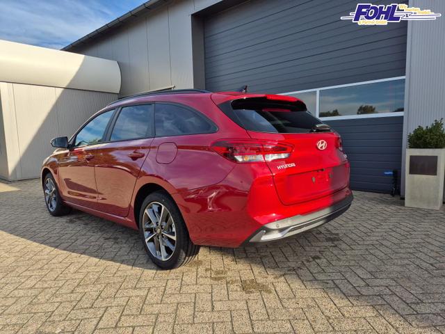 Hyundai i30 Kombi 1.5 T-GDI 95PS Sitzheizung Lenkradheizung Klimaautomatik Tempomat Navi Apple CarPlay + Android Auto PDC v+h Rückf.Kamera 17-LM 
