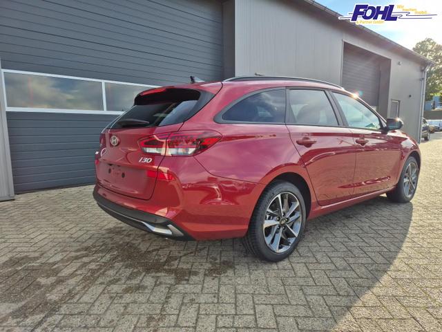 Hyundai i30 Kombi 1.5 T-GDI 95PS Sitzheizung Lenkradheizung Klimaautomatik Tempomat Navi Apple CarPlay + Android Auto PDC v+h Rückf.Kamera 17-LM 
