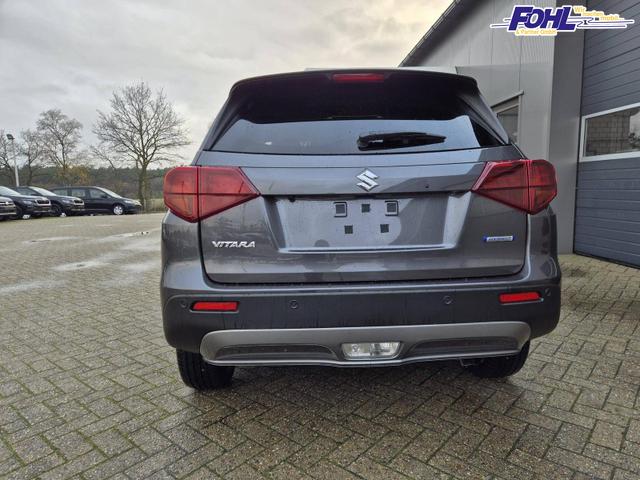 Suzuki Vitara Comfort+ 110PS Automatik MHEV 4x4 ALLGRIP 1.4 Boosterjet Allrad Teilleder Navi Klimaautomatik Sitzheizung ACC PDC v+h R&uuml;ckf.Kamera Suzuki-Radio Apple CarPlay Android Auto Touchscreen 2xKeyless 17-LM 