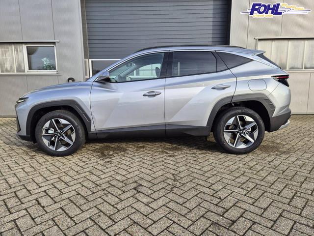 Hyundai TUCSON Trend 1.6 T-GDI 150PS Automatik TZ 2026 Teil-Leder Sitzheizung v+h Lenkradheizung Klimaautomatik Navi Touchscreen DAB+ Apple CarPlay + Android Auto PDC R&uuml;ckf.-Kamera Matrix-LED-Scheinw. 