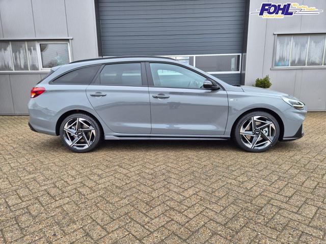 Hyundai i30 Kombi 1.6 T-GDI 150PS Automatik N-Line MY2026 Sitzheizung Lenkradheizung Klimaautomatik Navi 10,3"-Touchscreen Bluelink Apple CarPlay + Android Auto PDC v+h R&uuml;ckf.Kamera 18-LM 