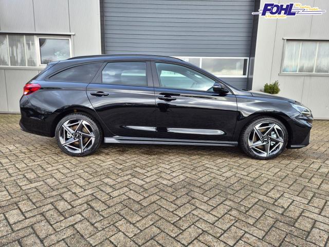 Hyundai i30 Kombi 1.6 T-GDI 150PS Automatik N-Line MY2026 Sitzheizung Lenkradheizung Klimaautomatik Navi 10,3"-Touchscreen Bluelink Apple CarPlay + Android Auto PDC v+h R&uuml;ckf.Kamera 18-LM 