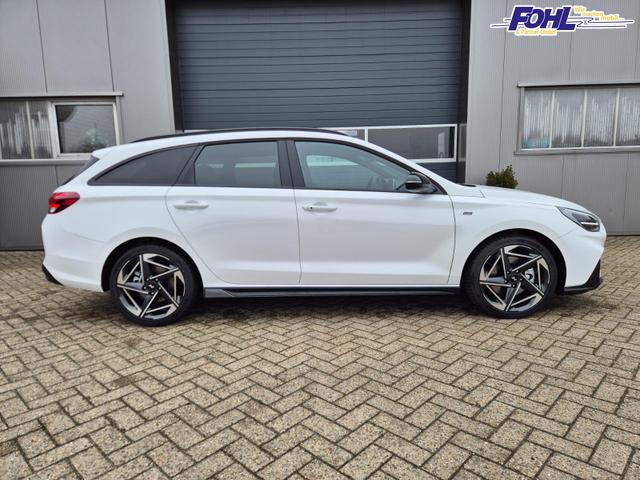 Hyundai i30 Kombi 1.6 T-GDI 150PS Automatik N-Line MY2026 Sitzheizung Lenkradheizung Klimaautomatik Navi 10,3"-Touchscreen Bluelink Apple CarPlay + Android Auto PDC v+h R&uuml;ckf.Kamera 18-LM 
